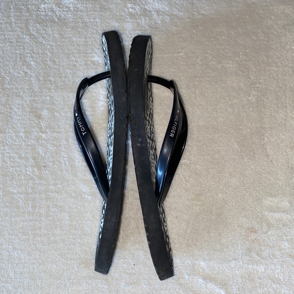Tommy Hilfiger Black Flip Flop Sandals - Picture 4 of 6